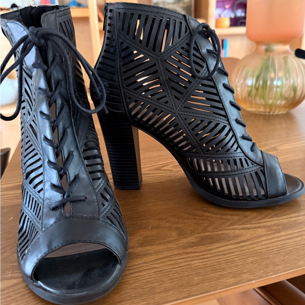 Mix No.6 Cage Peep-Toe Booties
